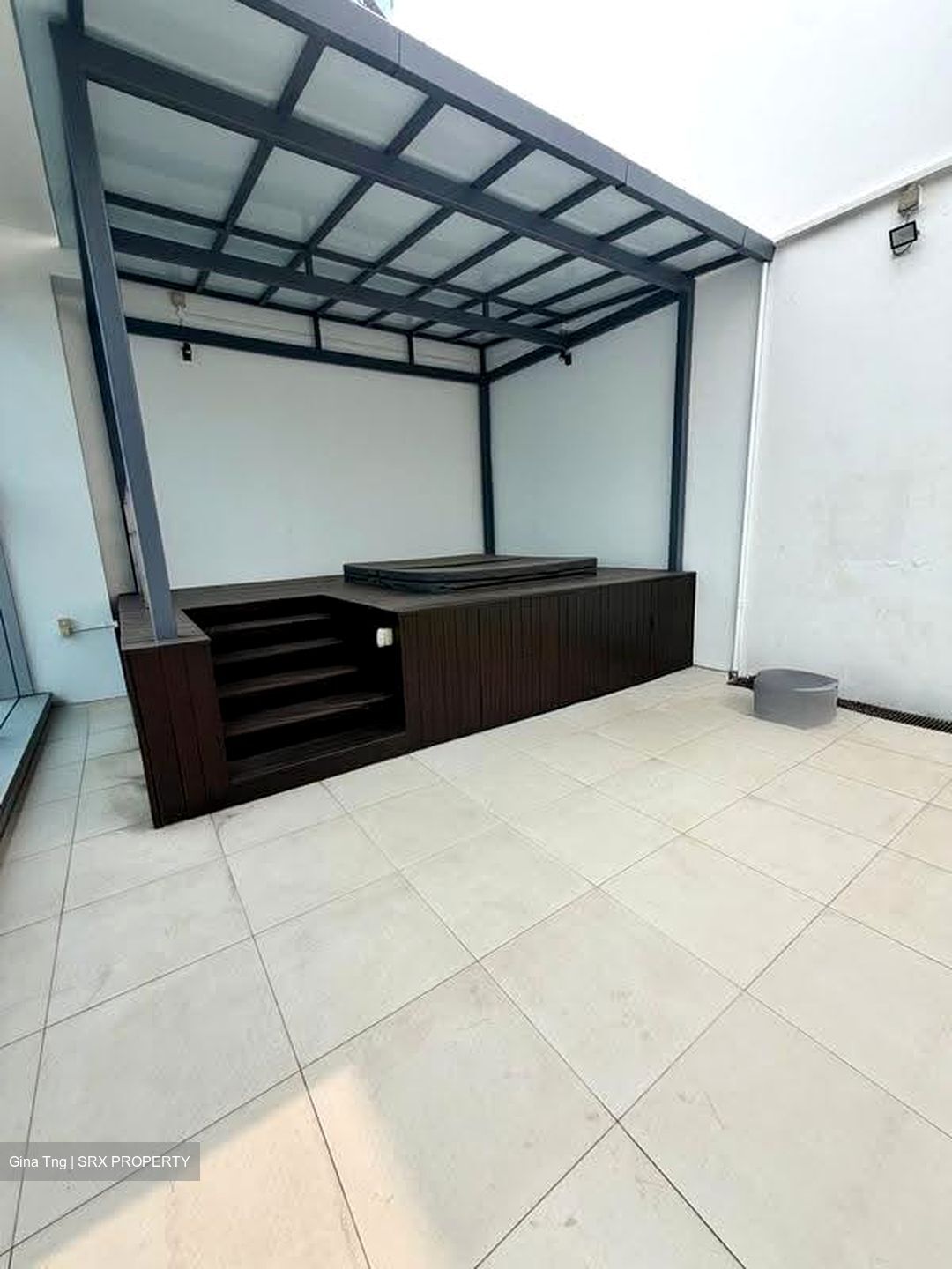 Marina Bay Residences (D1), Condominium #637362591
